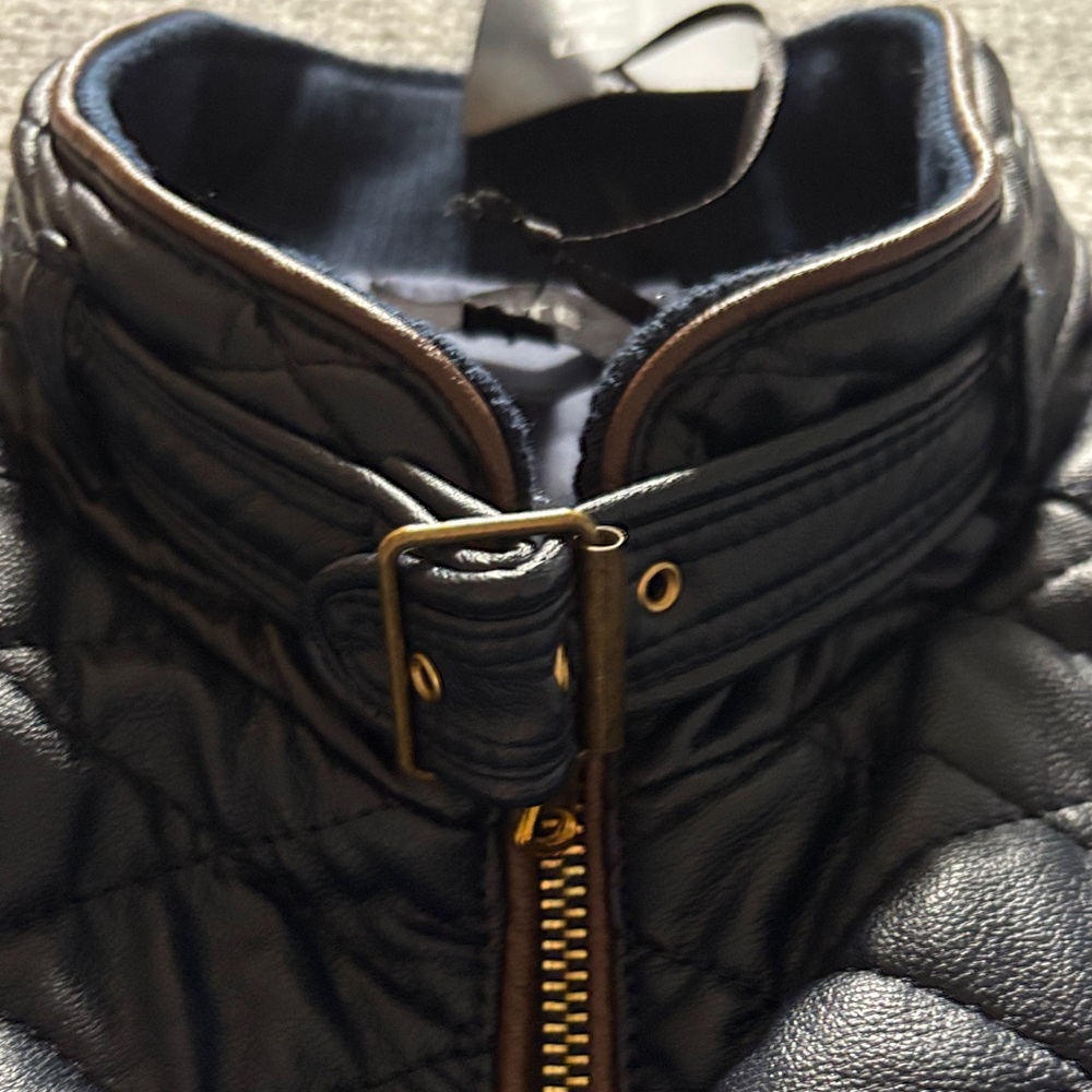 NWT - FATE- Women's M Quilted Navy Faux Leather Vest - Picture 6 of 6